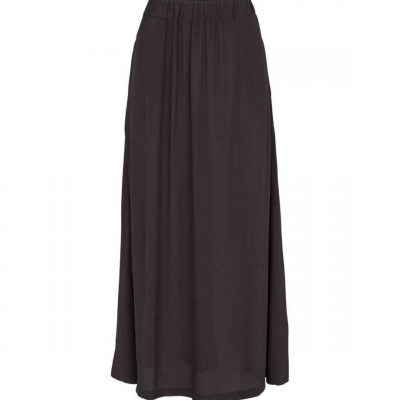 basic-apparel-tyra-skirt-black_1160x1240p